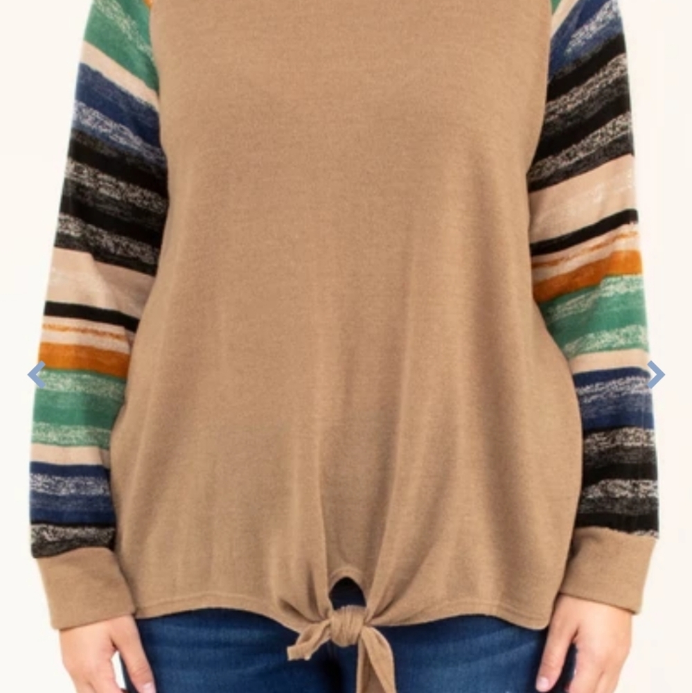 New ♥️ ADORABLE neutral color with multi colors sleeves tied top 1x - Picture 4 of 4